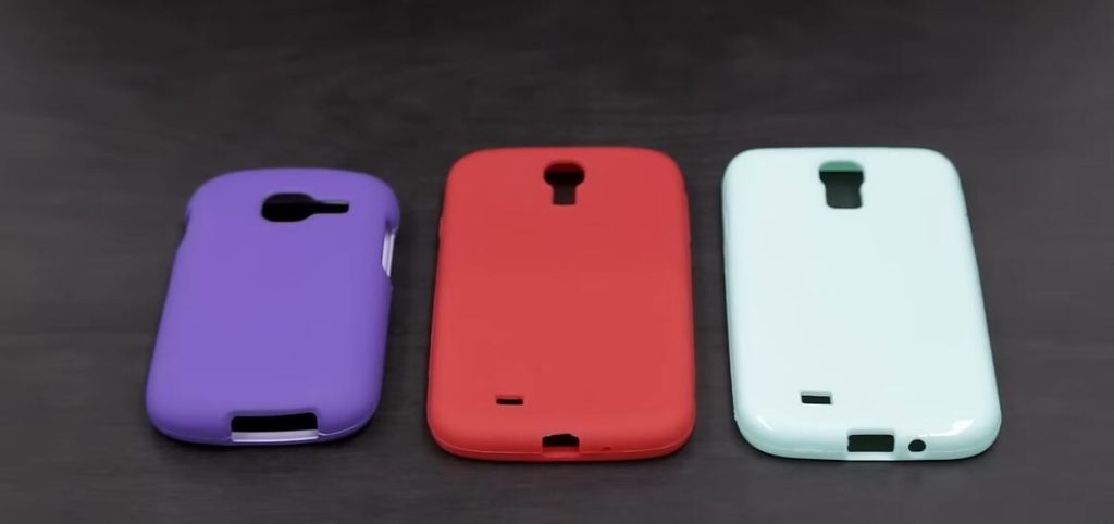 Primerjava materialov za telefonske ovitke med sabo