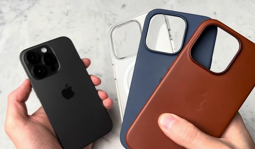 Usnjeni, silikonski ali plastični ovitki za telefon