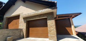 Dvižna rolo navojna in sekcijska dvižna garažna vrata