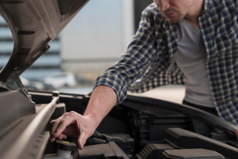 Znaki, da vaš akumulator za mestno vožnjo izgublja zmogljivost