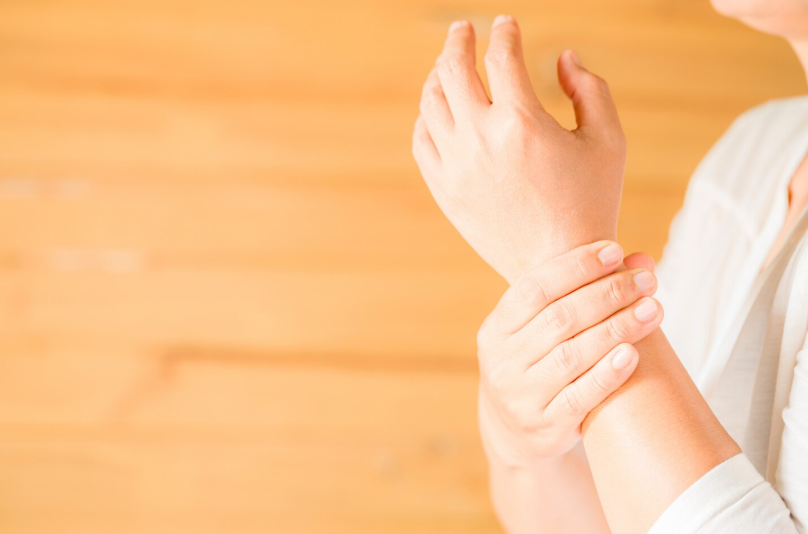 Nesteroidna protivnetna zdravila (NSAID) – prednosti in omejitve